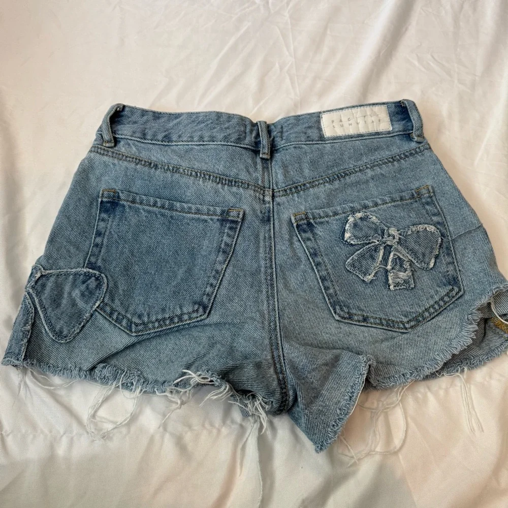 PacSun Denim Shorts with Bow‎ Accents - Picture 2 of 8